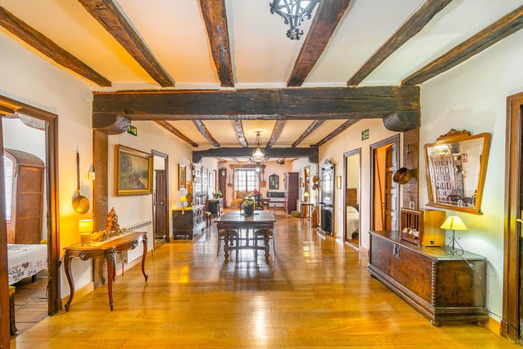 Casa Rural Arotzenia, Hogar Rustico En Pleno Valle De La Ulzama Lizaso エクステリア 写真