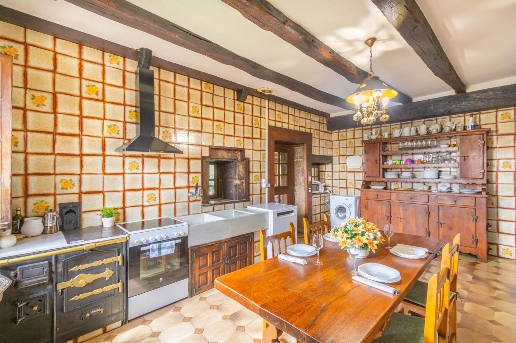 Casa Rural Arotzenia, Hogar Rustico En Pleno Valle De La Ulzama Lizaso エクステリア 写真
